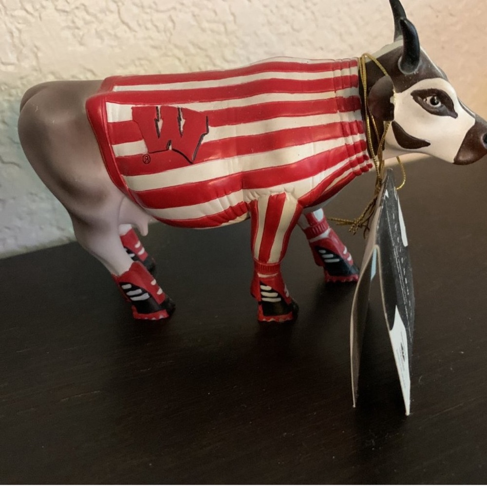 2004 Cow Parade University of Wisconsin Badgers -  Special Edition. Hard To Find